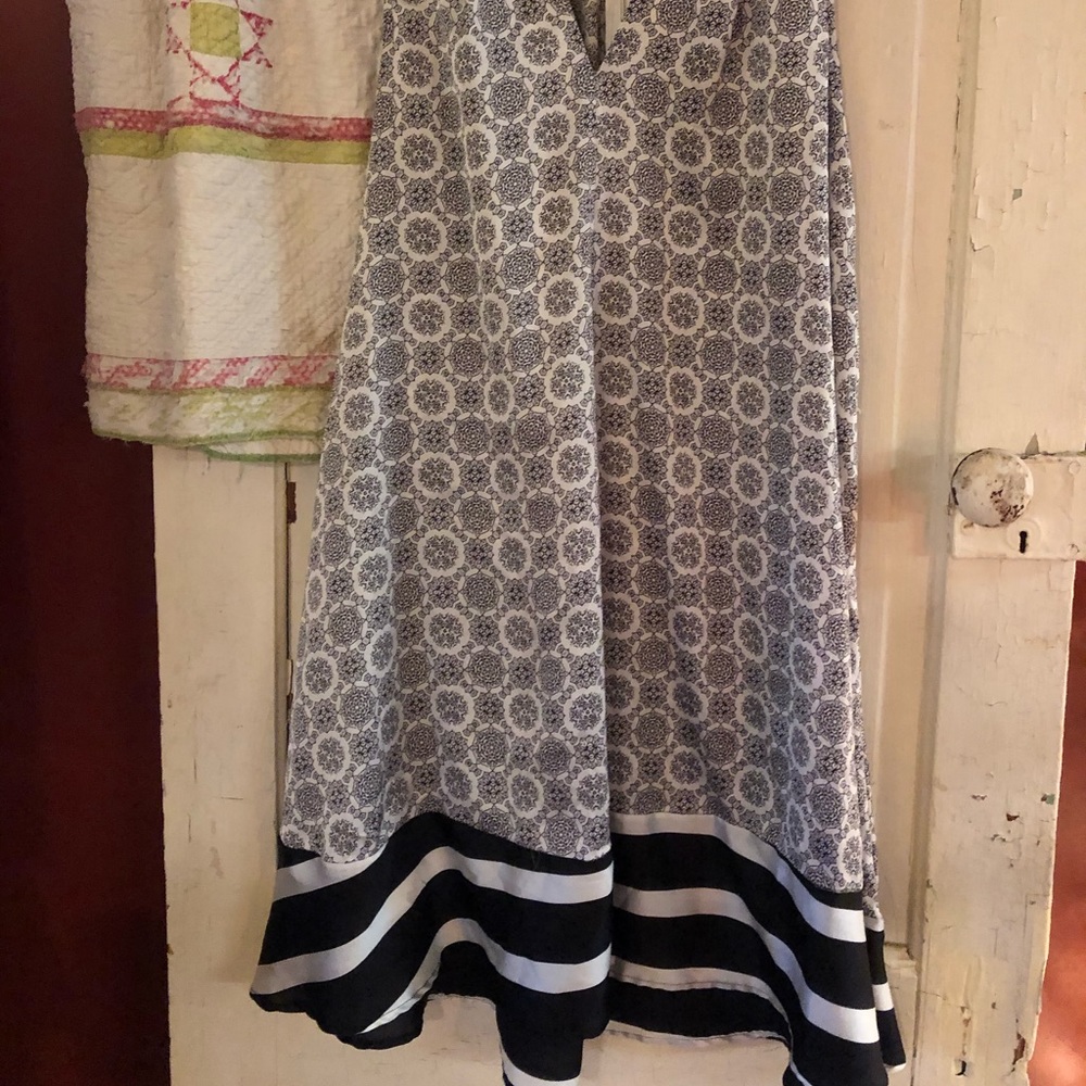 Black and white swing silky dress size large